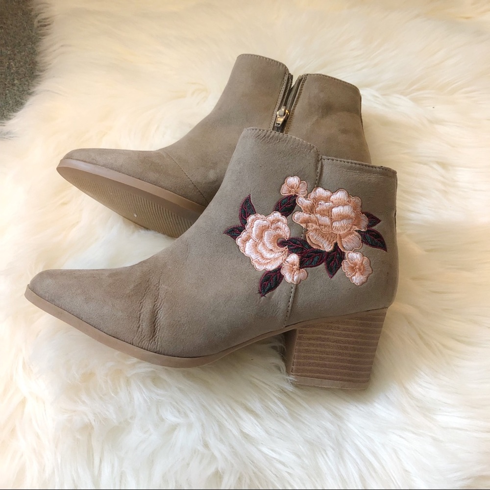 NWT Floral Embellished Booties